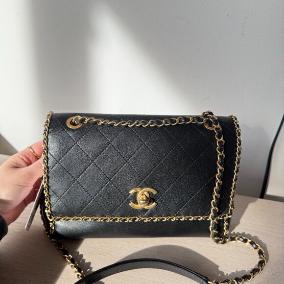 NWT CHANEL Small Flap Bag Black Leather Diamond Quilted Gold-tone Chain Strap - Picture 6 of 15